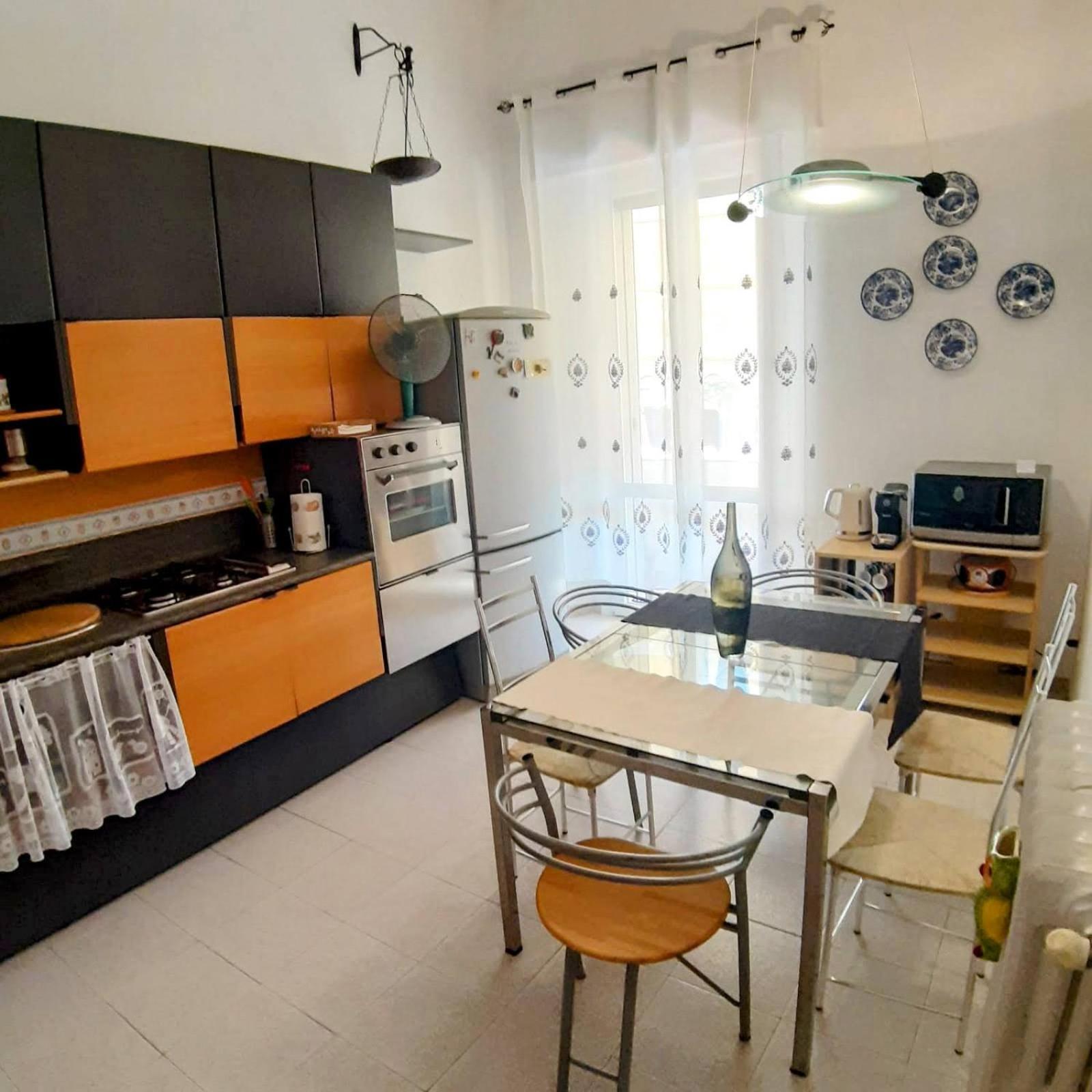 Gabry'S Home Three-Bedroom Big Apartment Near City Center & Train Station To Pisa And Florence & Ferries To Sardegna Corsica Livorno Exterior foto